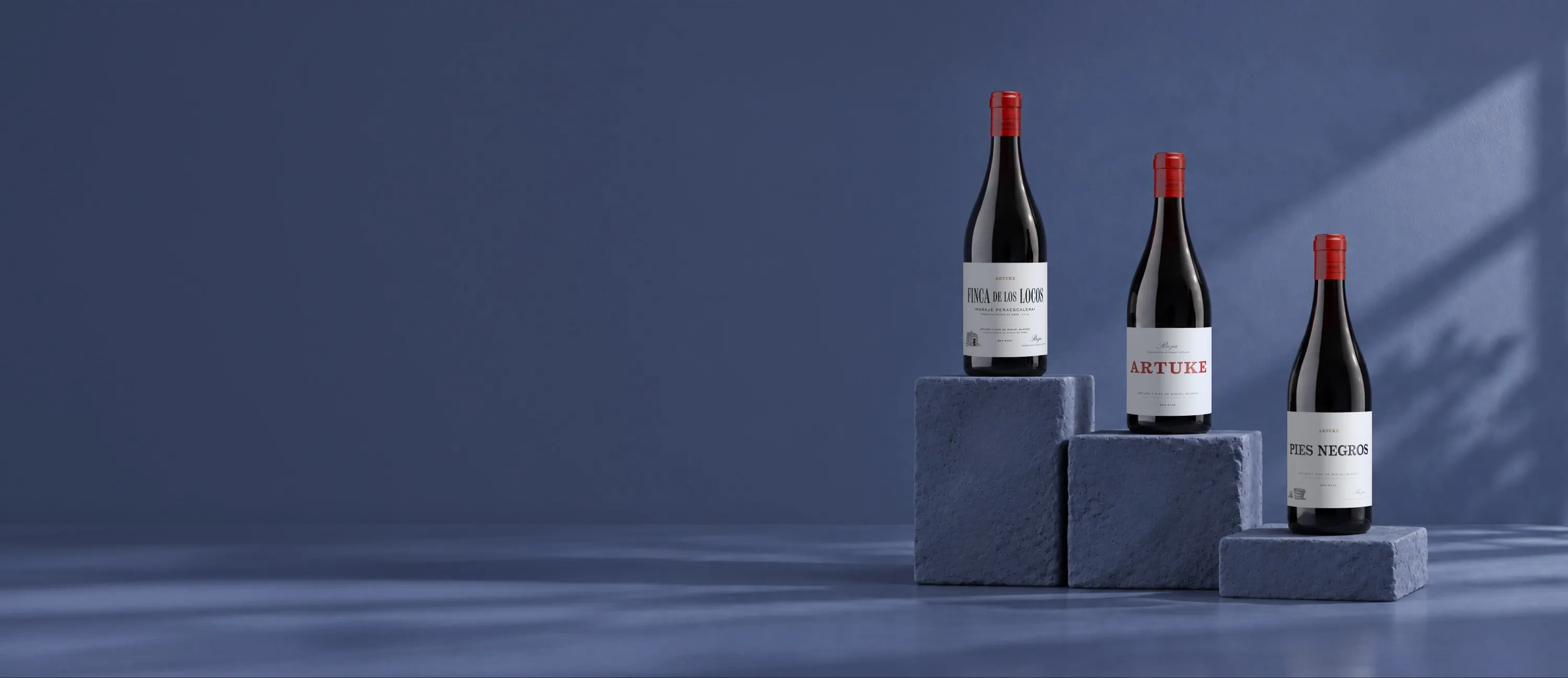 Botellas de vino de la bodega Artuke